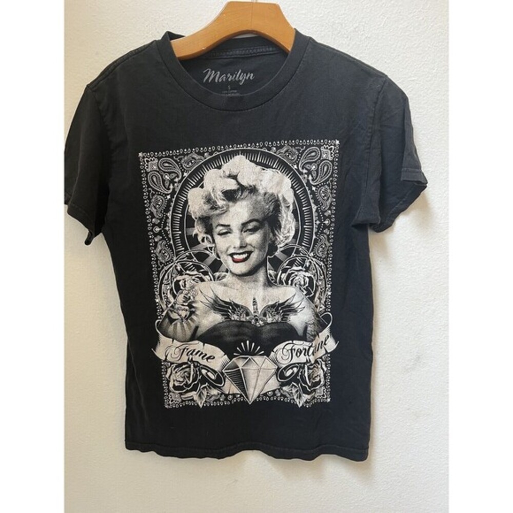 MARILYN MONROE BLACK GRAPHIC SHIRT SMALL (L6)